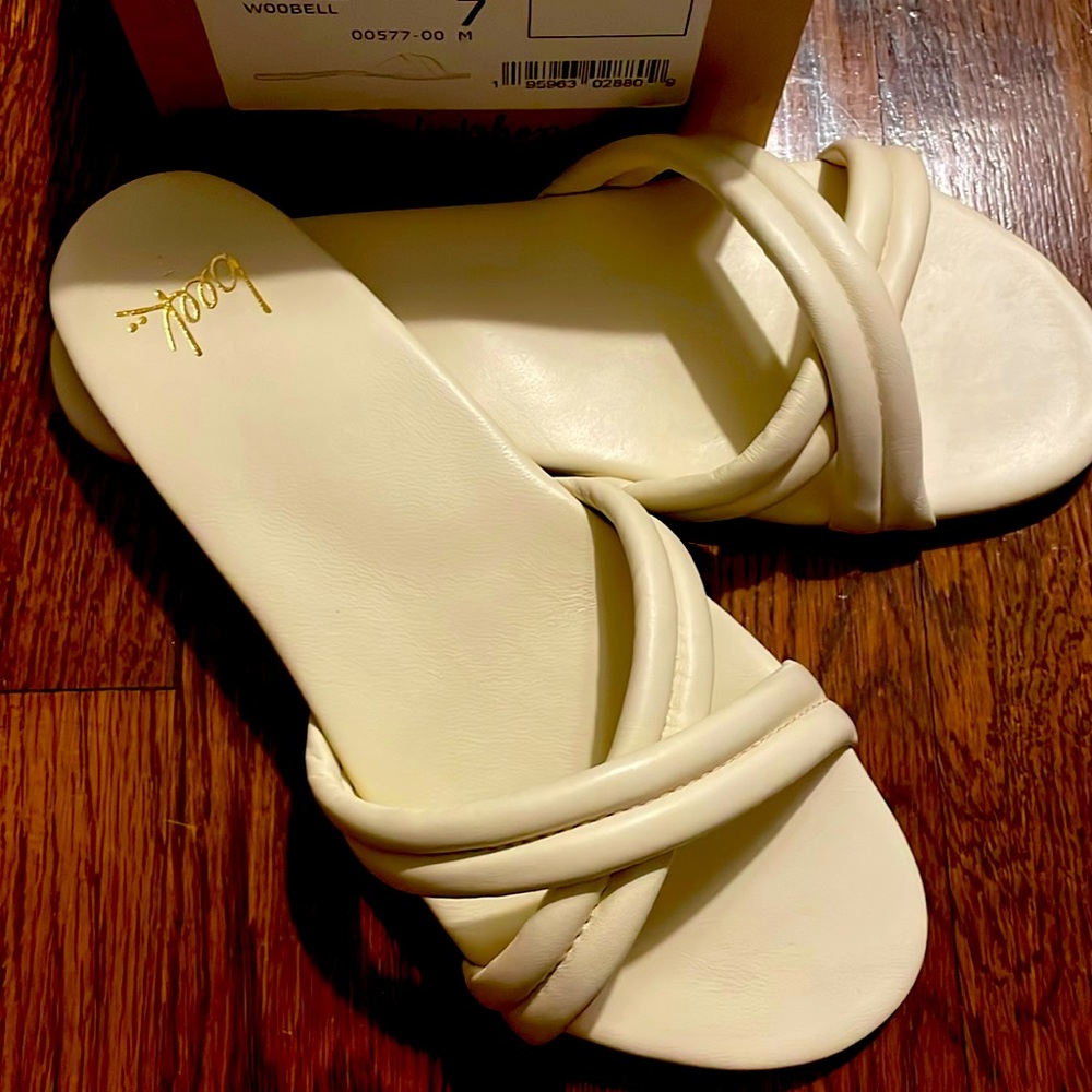 NIB BEEK Bellbird size 7 in eggshell